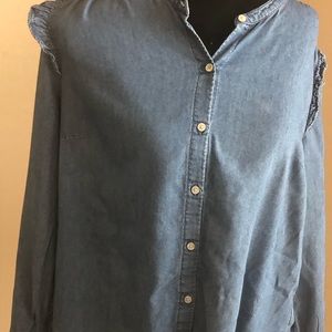 Blue bottom down shirt